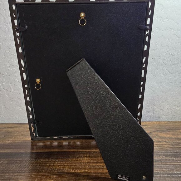 Floral Embossed Silver-Tone Picture Frame 8x10 Metal By Elsa L. Inc. China - Picture 5 of 11